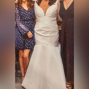 White Ruched Sweetheart Wedding Gown